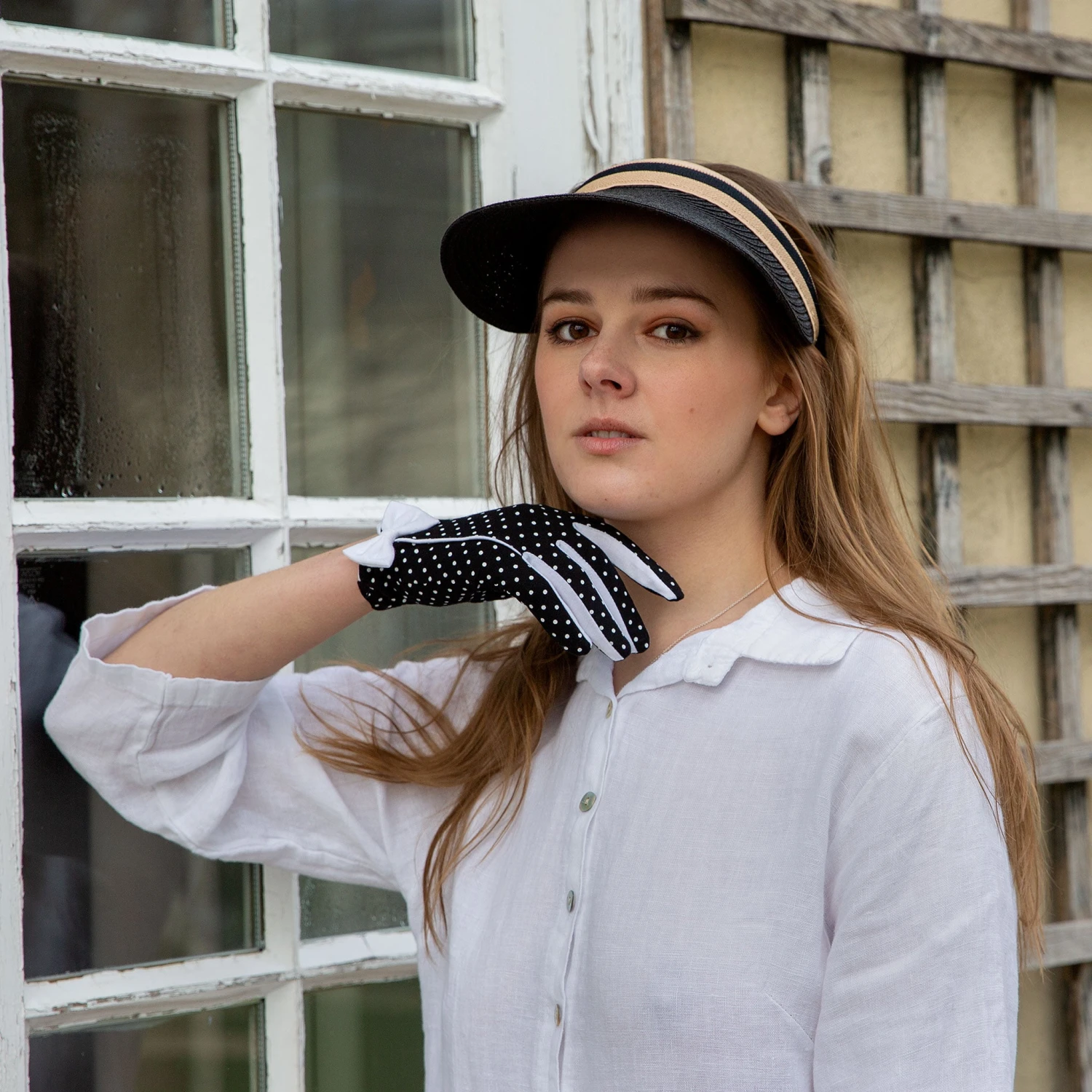 Women's Spotted Cotton Gloves With Side Bow And Trim 4 Women's Spotted Cotton Gloves With Side Bow And Trim - Image 4