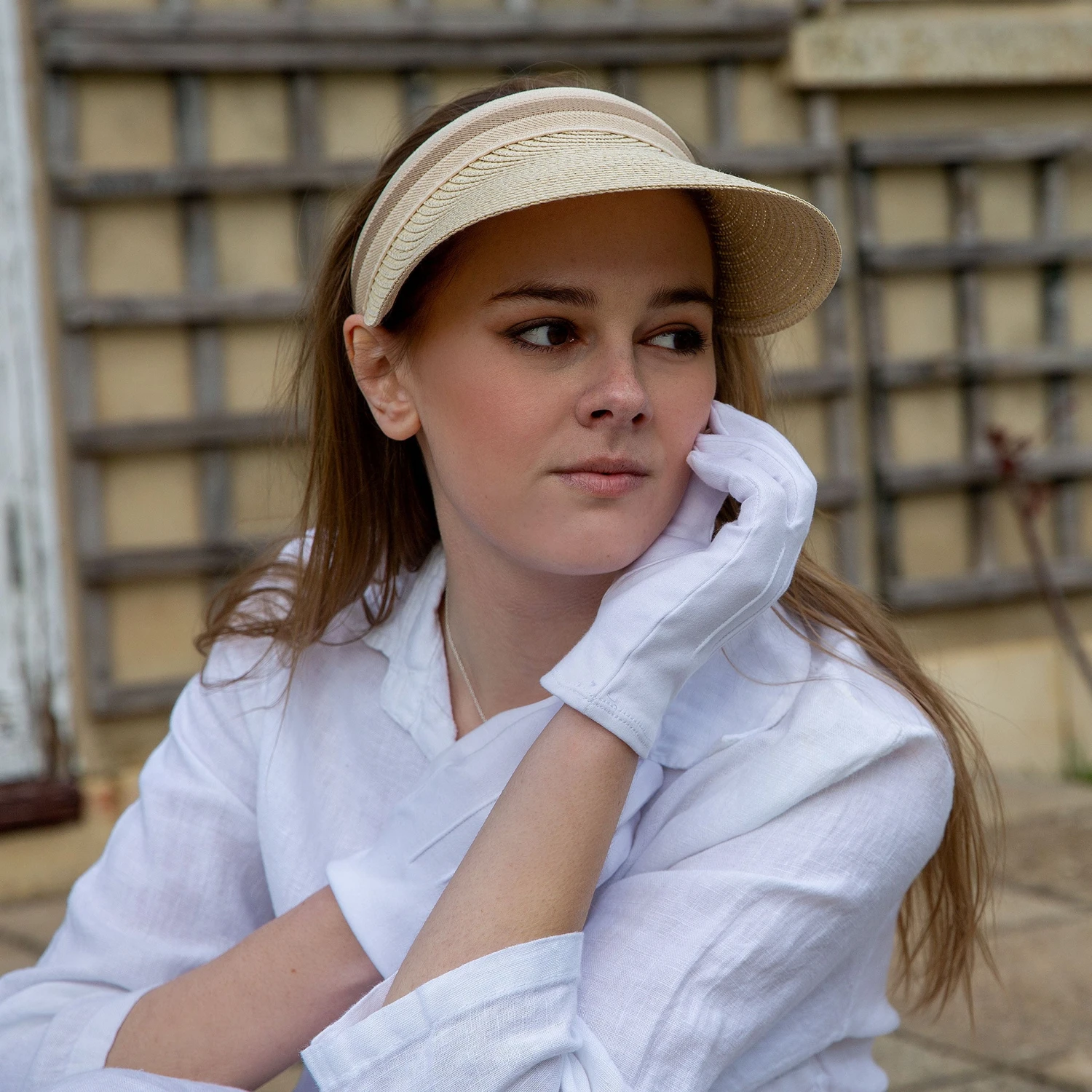 Women's Straw Sun Visor With Ribbon Band - Image 6