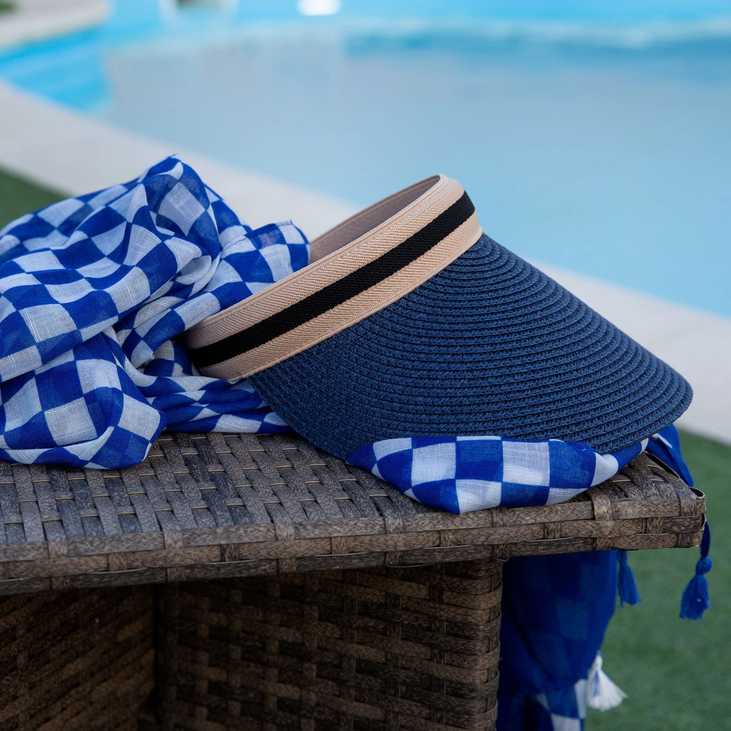 Women's Straw Sun Visor With Ribbon Band - Image 8