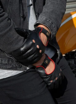 Men's Touchscreen Leather Driving Gloves -Dents 5 9200 Black 8a128c6a 1477 4aa3 8f6a e6f87d312baa