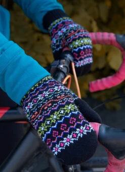 Women’s Jacquard Multi-Colour Fair Isle Knitted Mittens 7 Women’s Jacquard Multi-Colour Fair Isle Knitted Mittens -Dents 6 3266 Black c4bee264 4872 49c1 b32e 96cac8fe5869